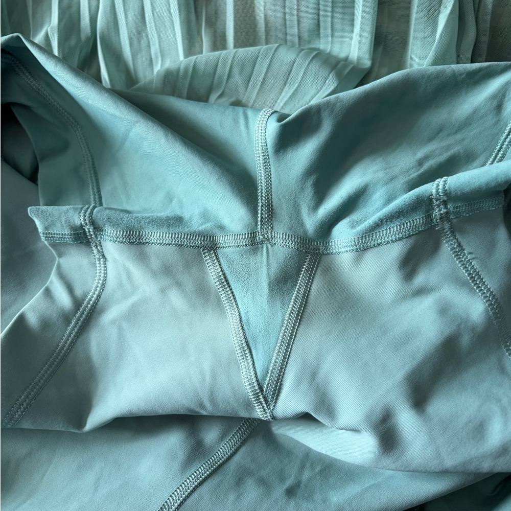 Lululemon Mint Green Pleated Skirt - Picture 3 of 3